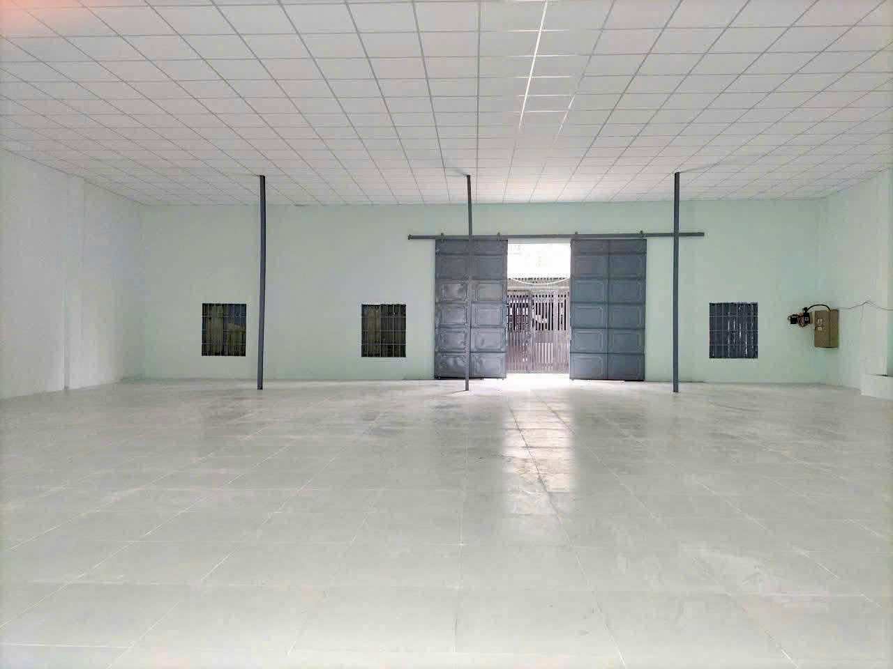 CHO THUÊ KHO XƯỞNG MỚI 16 x 16M TRUNG MỸ TÂY, Q12 ĐƯỜNG XE TẢI GẦN TÂN BÌNH - Ảnh chính