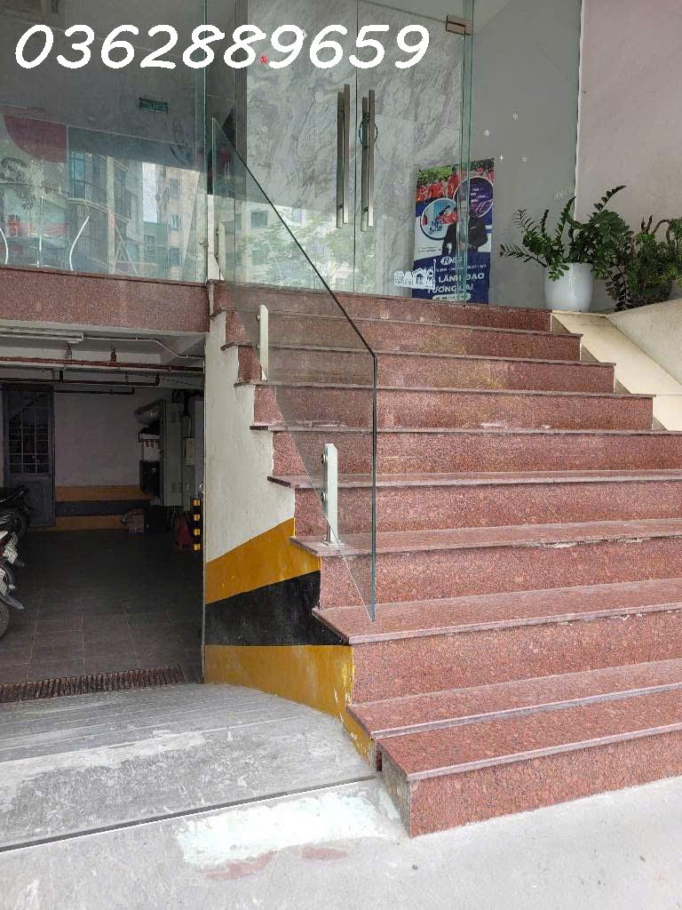 TRUNG TÂM CẦU GIẤY_MẶT PHỐ _100M 10 TẦNG THANG MÁY,VỈA HÈ 8M .<br>HIẾM  NHÀ BÁN.GIÁ HỢP LÝ:88 TỶ - Ảnh chính