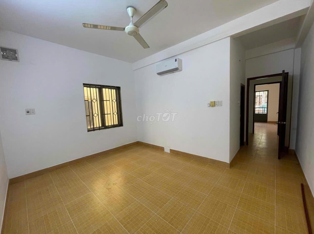 Bán nhà 1 trệt 2 lầu 1 sân thượng số 12 Đồng Nai P2 Q Tân Bình - Ảnh 5