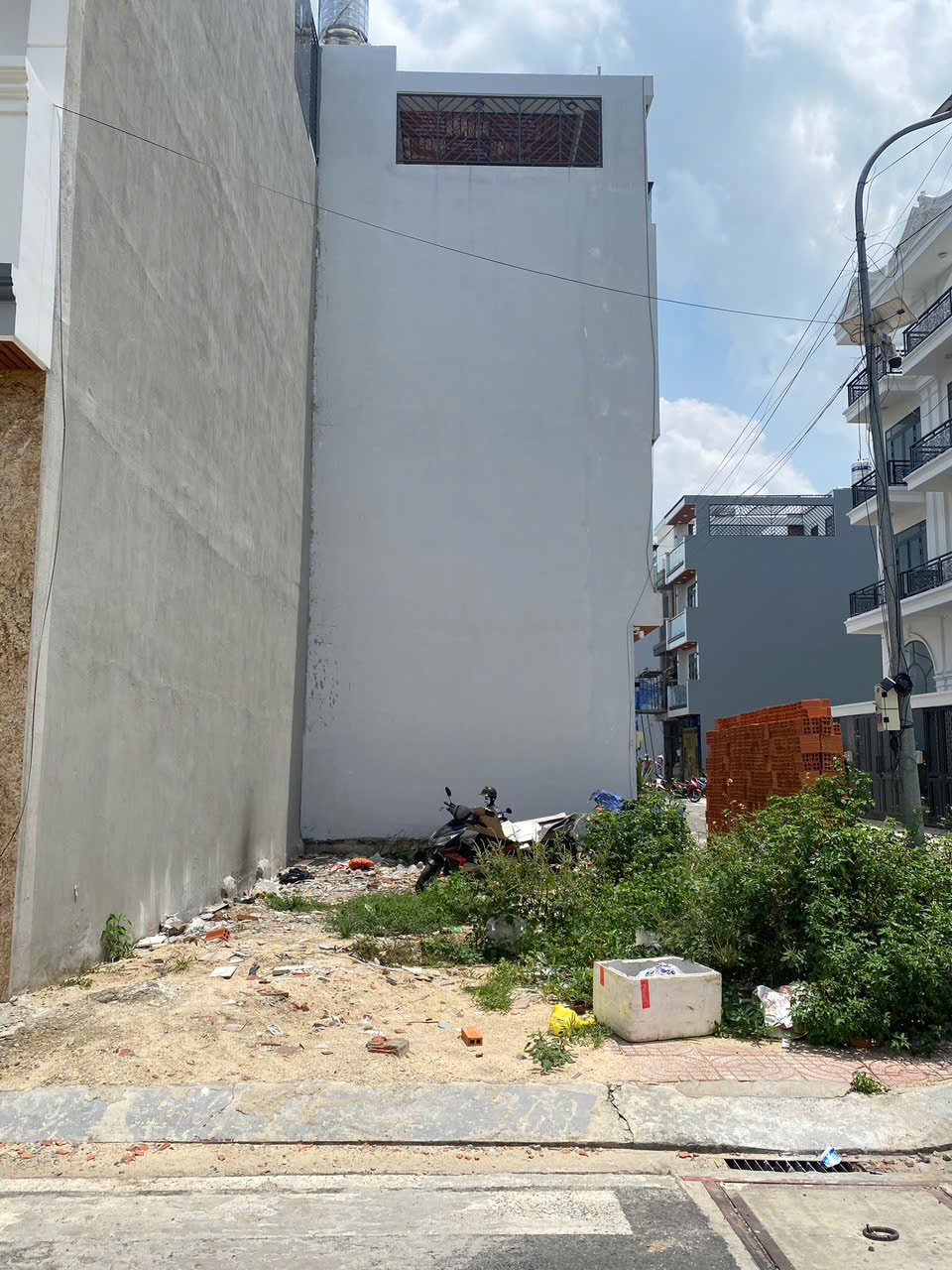 Cần bán gấp lô 6m x 17,5m view hồ sinh thái 15ha khu dân cư Tân đô SHR - Ảnh chính