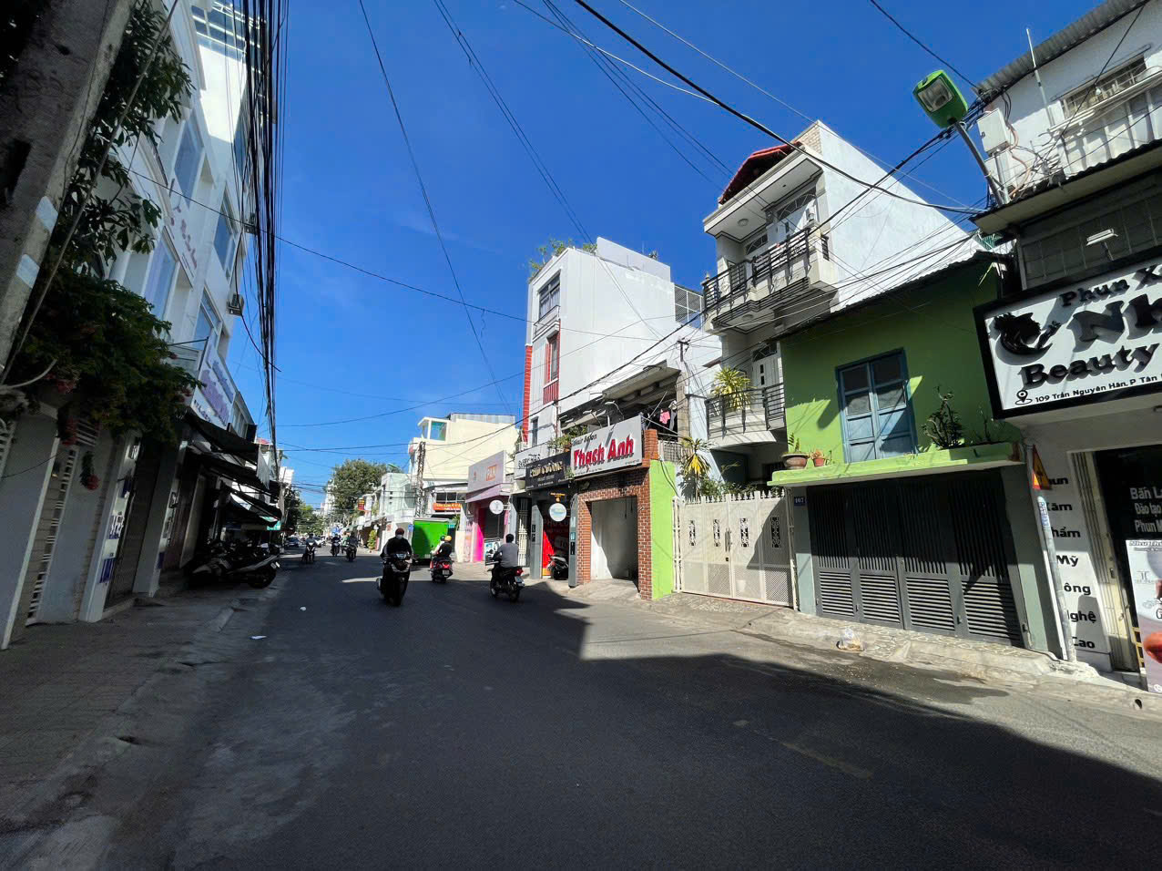 Bán nhà hai tầng mặt tiền đường Trần Nguyên Hãn- Nha Trang- Khánh Hoà<br> Diện tích thực tế 63m2 Giá: - Ảnh 1
