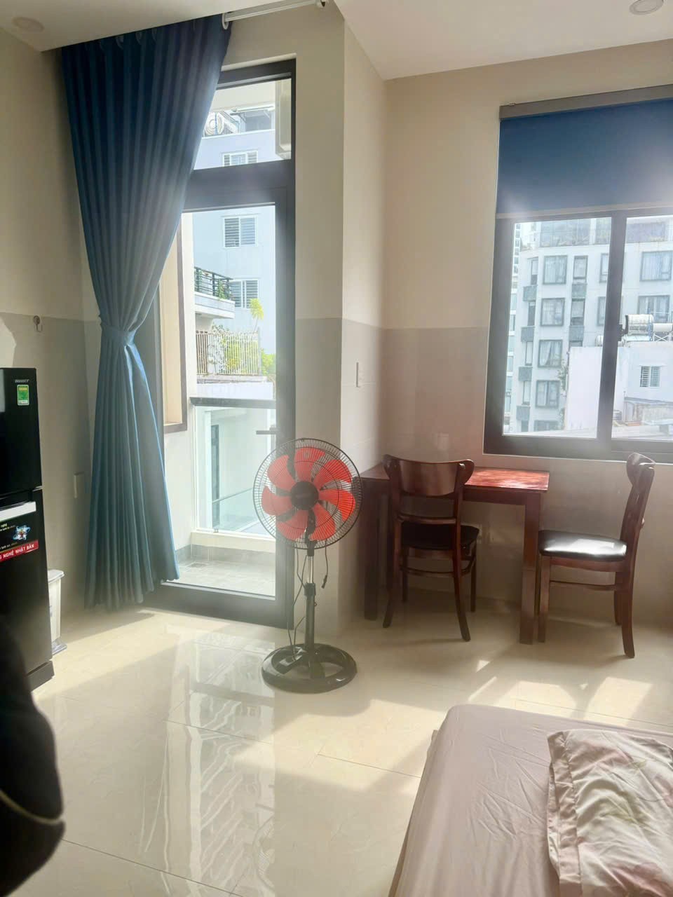 BÁN TÒA Căn hộ 6 TẦNG 2 MẶT TIỀN HẺM NGUYỄN THIỆN THUẬT - NHA TRANG CÓ DÒNG TIỀN 5OTR/THÁNG - Ảnh 2