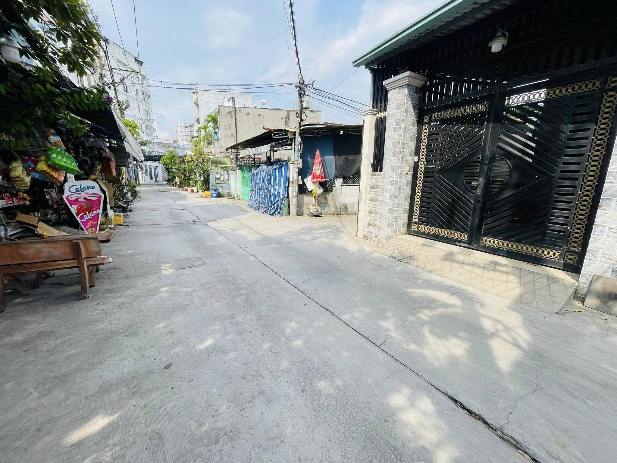 Bán Nhà Hẻm 6m Hương Lộ 3, gần Aeon Tân Phú, 4x23m, hậu 15m, 3 tầng, 12PN, 10,5 tỷ. - Ảnh chính