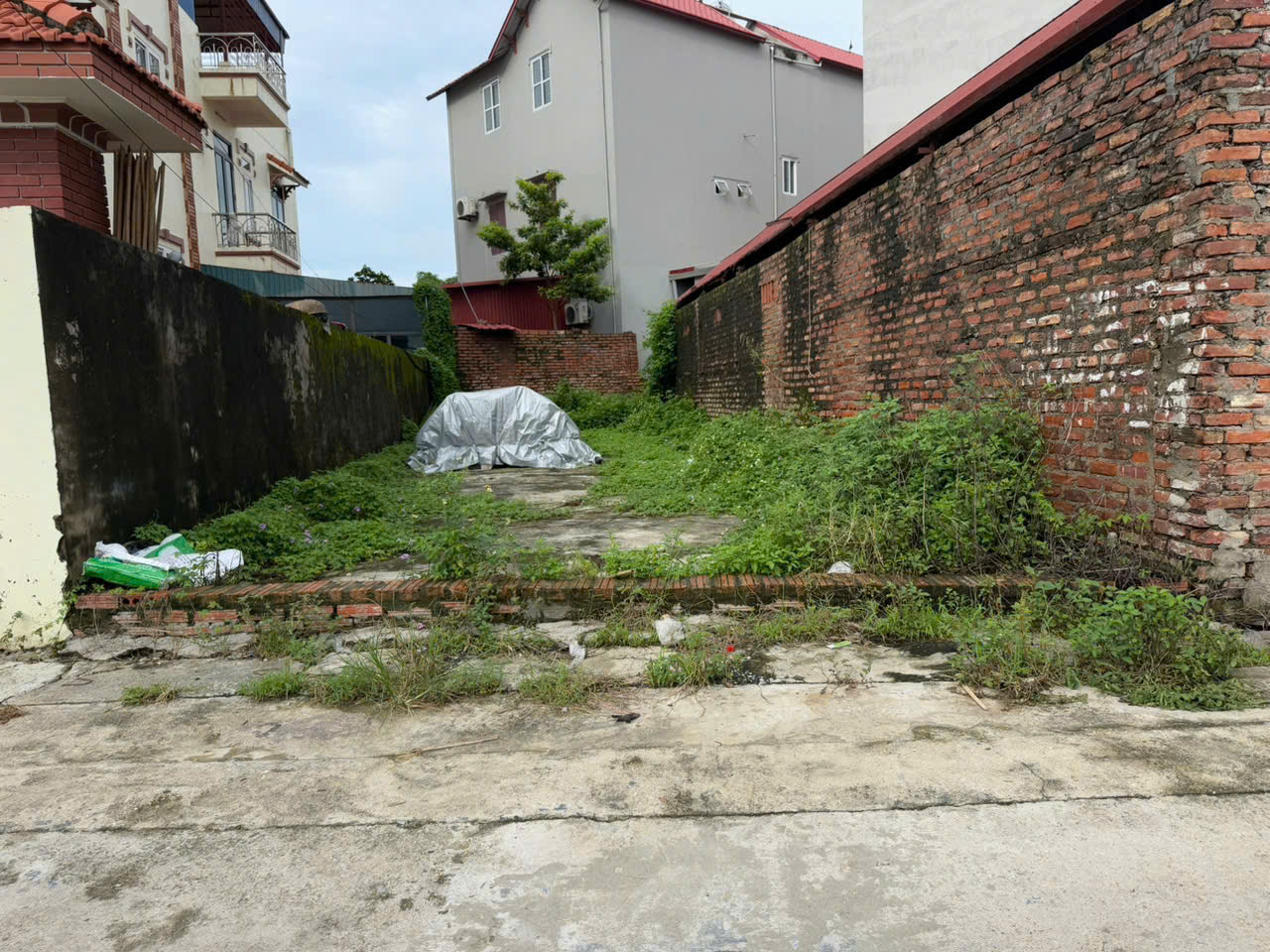 Bán nhà 3 tầng mặt phố Trưng Trắc, TP Phúc Yên, Phú Thọ - Vị trí kim cương, kinh doanh đẹp - Ảnh 1
