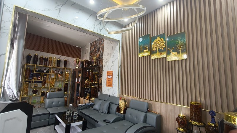 Bán nhà 3 tầng  đường Số 8, Long Phước, Q.9. DT 82m2, 3PN, SH, giá 4.6 tỷ. LH: 0933125879 - Ảnh 1