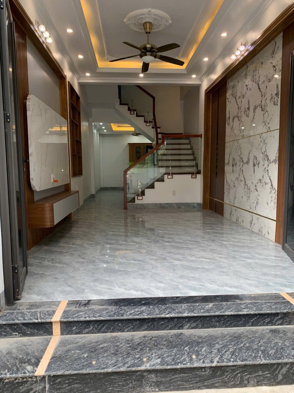 Bán nhà ngõ phố Vũ Hựu, khu Hồ Sươt, ph Lê Thanh Nghị, Tây HP, 47m2, 3 tầng, 3 ngủ, 3 vs - Ảnh 1