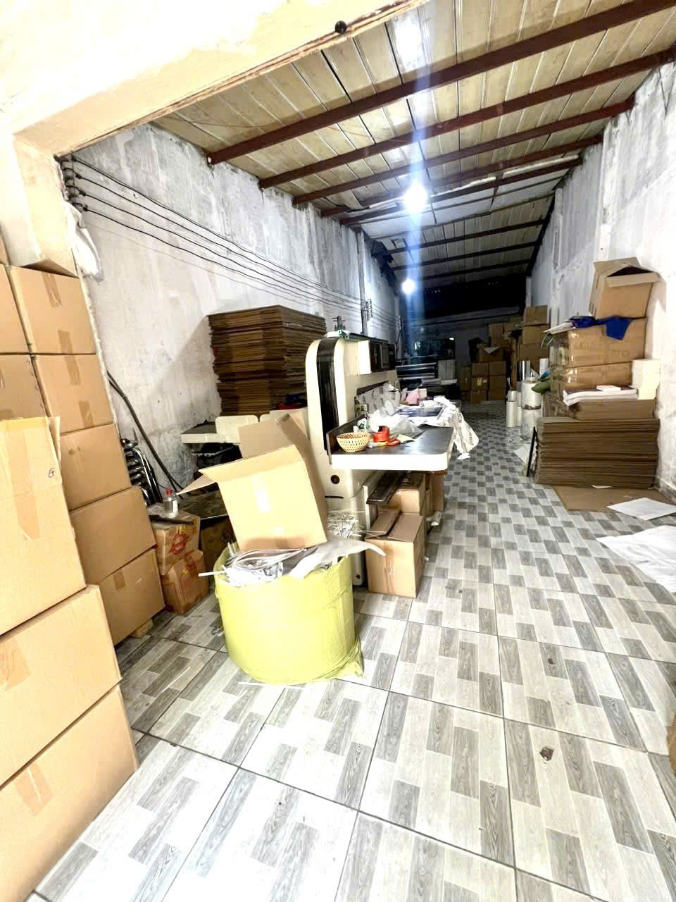 Nhà 2 mặt tiền vuông vức Bình Tân , 68m², khu Mã Lò – Lô Tư , vị trí đẹp, chỉ 4.x tỷ hiếm - Ảnh 1