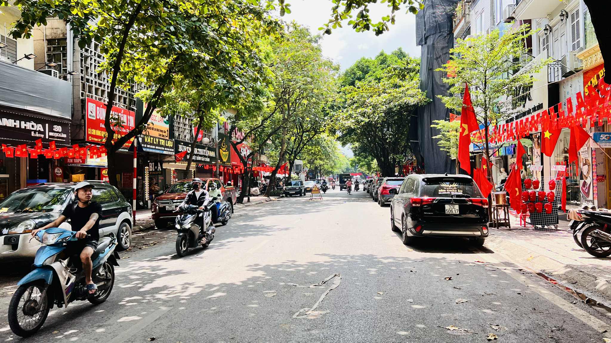 bán nhà mặt phố Ngọc Lâm, 275m, mặt tiền 7m, gần CA phường, cách cầu Chương Dương 300m - Ảnh 1