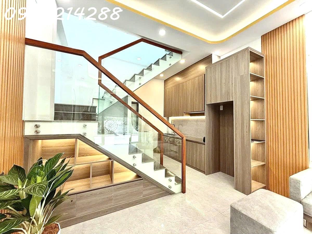 NHÀ CẦN BÁN, HẺM XE HƠI, BÌNH HƯNG HÒA, BÌNH TÂN: 33M2, 2 TẦNG, 2 PHÒNG NGỦ, GIÁ NHỈNH 4 TỶ, SỔ HỒNG - Ảnh 1