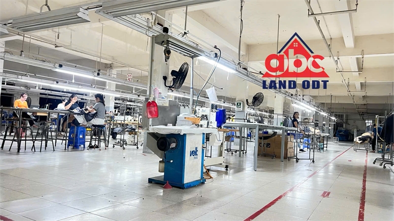 XT506 cho thuê nhà xưởng sản xuất, có đầy đủ máy móc, kết cấu kiên cố giao liền - Ảnh chính