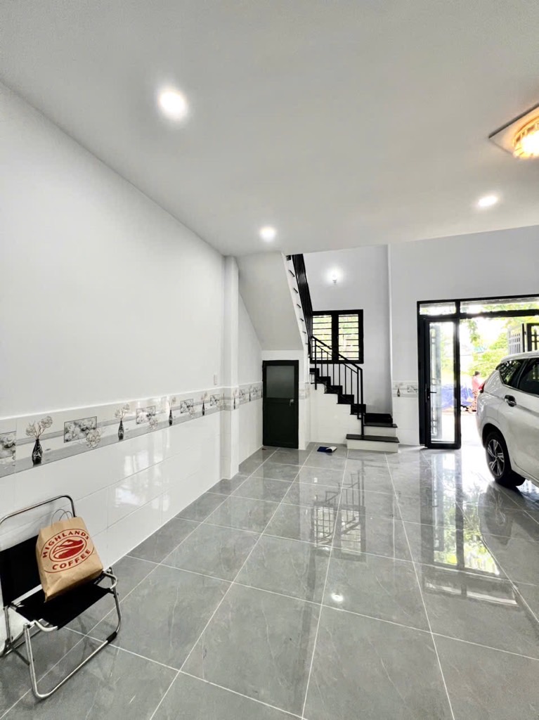 Bán nhà 2 tầng mới đẹp, 60m2 (6x10), Hẻm xe tải 7m, gần Bến Lội, Lê Dức Anh, chỉ hơn 4 tỷ - Ảnh 1