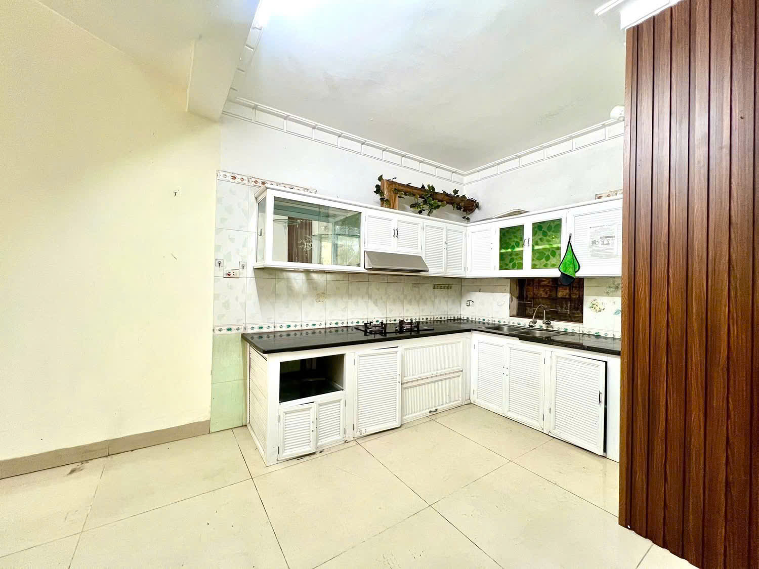 Bán Nhà 4 Tầng Mặt Đường Văn Cao – Vị Trí Đẳng Cấp, Kinh Doanh Đỉnh Cao Hải Phòng - Ảnh 2