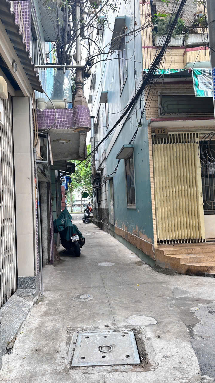 Giời ạ - Sát MT Trường Sa - Nhà Nhỏ 16m2 - Giá Tốt 2 tỷ 5 tl . - Ảnh 3