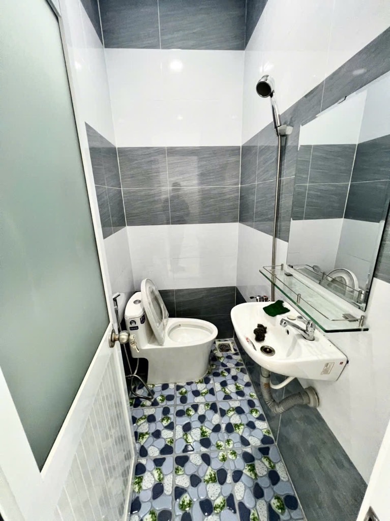 Bán nhà 2 tầng mới đẹp, 22m2 (3x8), Ngay Chiến Lược, sát Tên Lửa, chỉ hơn 1 tỷ - Ảnh 3