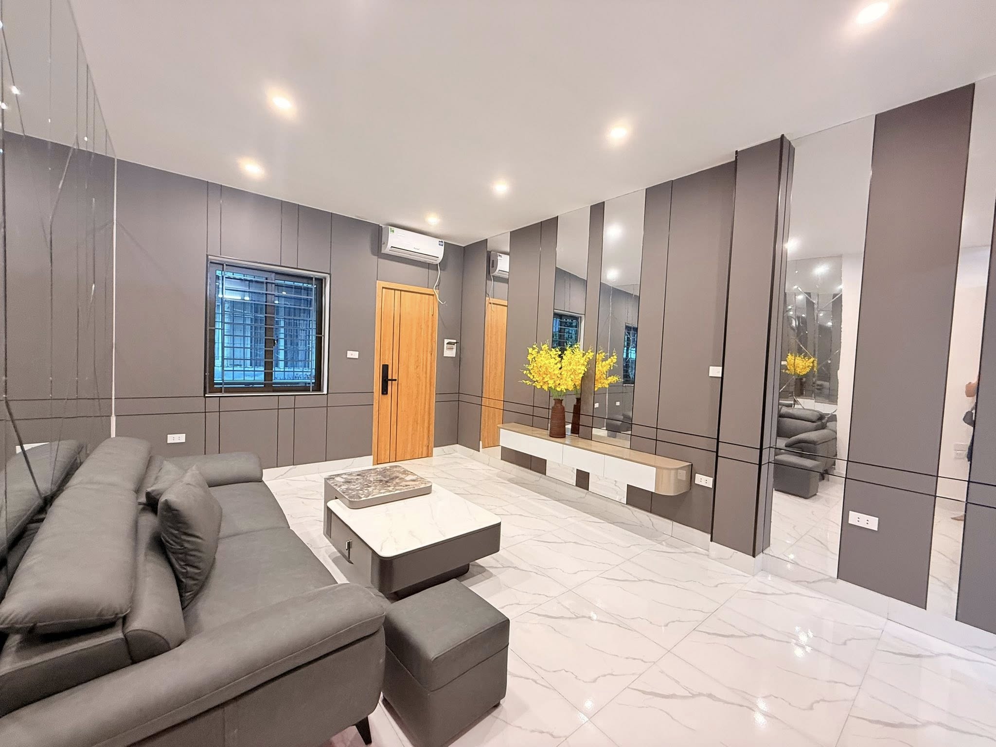 💥Siêu Tập thể Thái Thịnh 115m2, 3 ngủ, Nội thất cực chất, trung tâm Đống Đa, hơn 4 tỷ - Ảnh 1