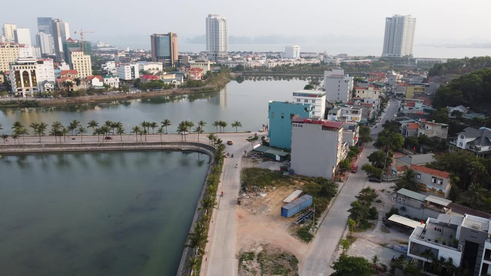 Bán đất  vị trí siêu đẹp bờ hồ Hùng Thắng, kinh doanh được còn duy nhất 1 ô cực hiếm - Ảnh 2