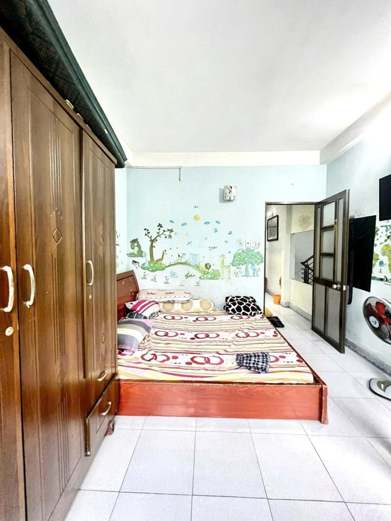 Bán nhà hẻm 198, Phước Long A, Q.9. 46m2, 5 tầng, 3PN, SH. Giá 4.5 tỷ. LH: 0933125879 - Ảnh 3