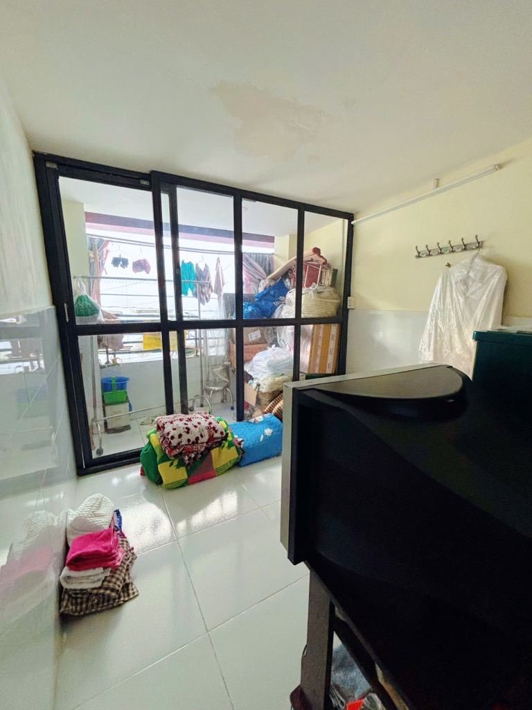Bán nhà 2 tầng đẹp, Bình Trị Đông, gần Aeon Tên Lửa, Chỉ hơn 2 tỷ - Ảnh 2