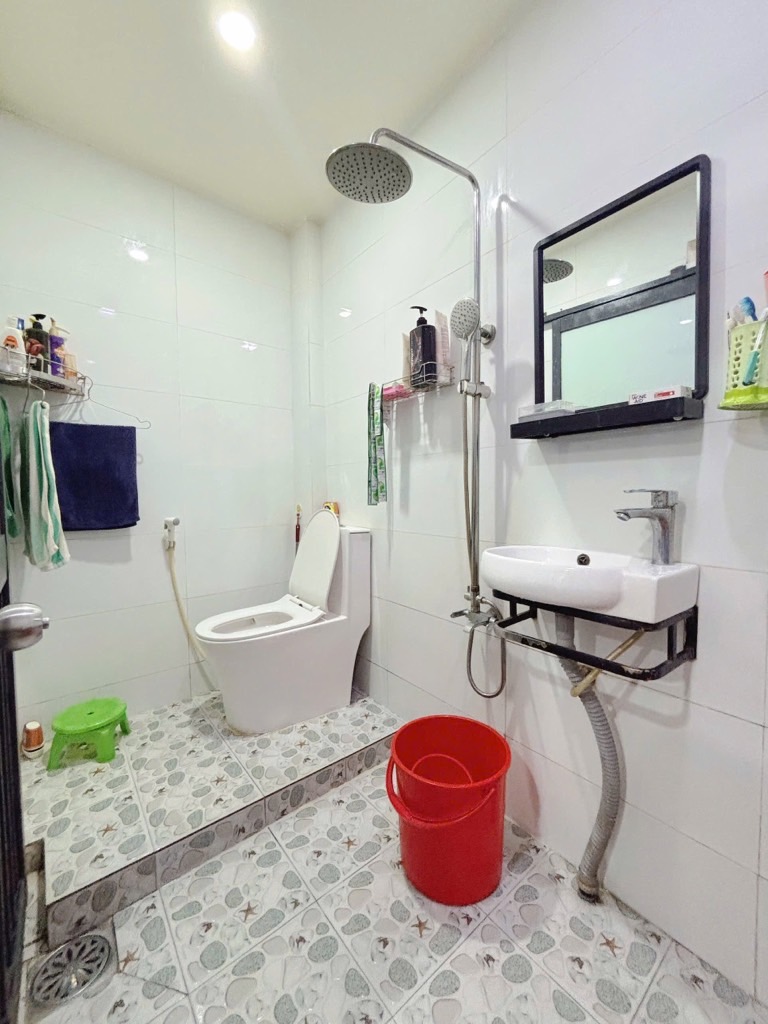 Bán nhà 2 tầng đẹp, Bình Trị Đông, gần Aeon Tên Lửa, Chỉ hơn 2 tỷ - Ảnh 4