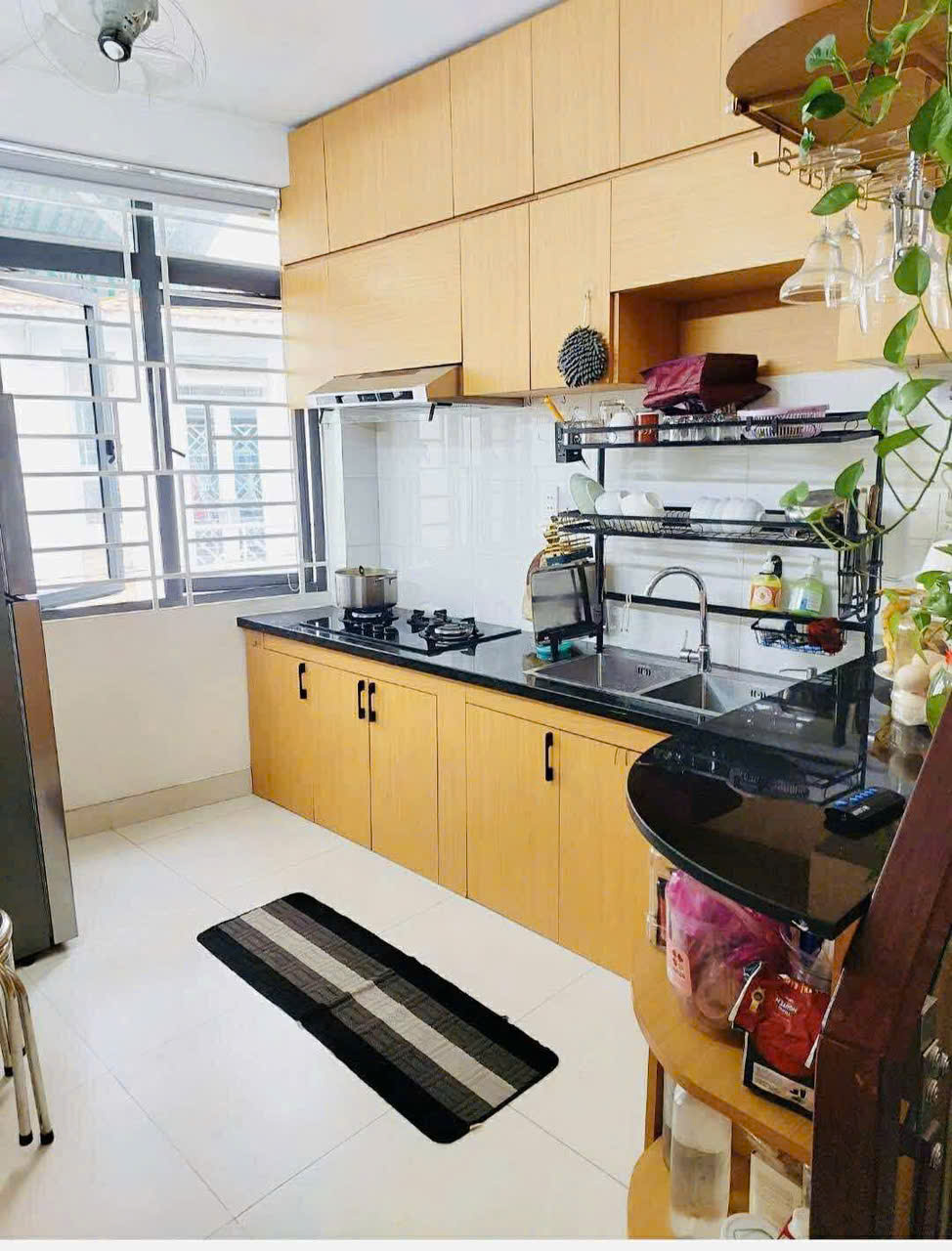 HẺM XE HƠI - GIÁP QUẬN 1 - LÊ VĂN DUYỆT - BÌNH THẠNH - 3 TẦNG HOÀN CÔNG ĐỦ - CHÍNH CHỦ LÂU NĂM - - Ảnh 3
