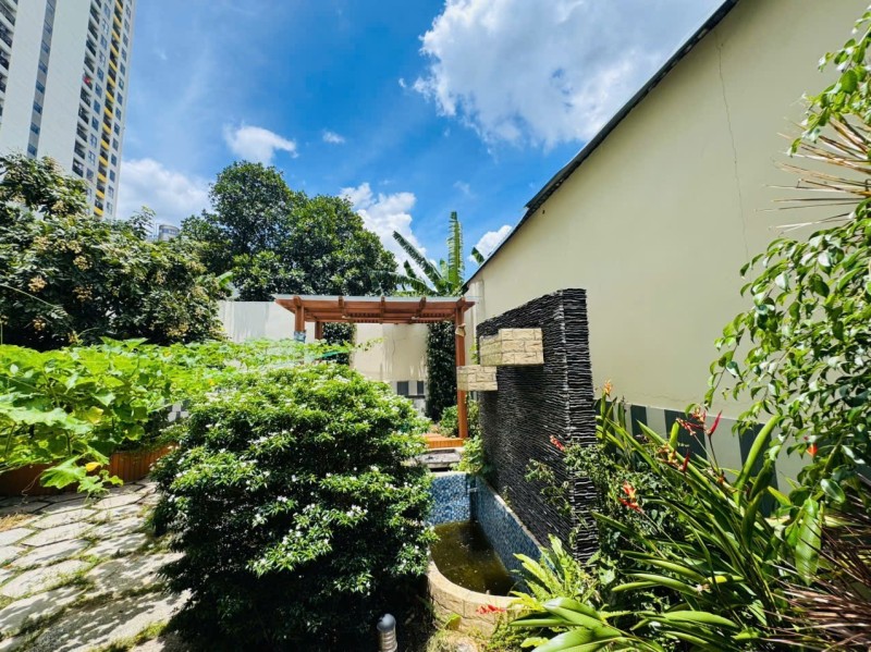 Bán BIỆT THỰ 493m² Trung tâm Dĩ An,gần Phạm Văn Đồng,ĐẲNG CẤP CHÂU ÂU - Ảnh 4