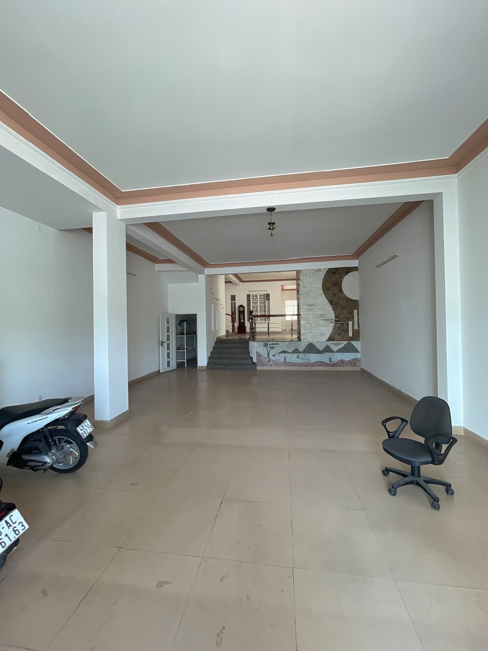 Cho thuê nhà đường 2/9 hải châu đà nẵng có thang máy ngang 7 dt 175m2 giá tốt - Ảnh chính