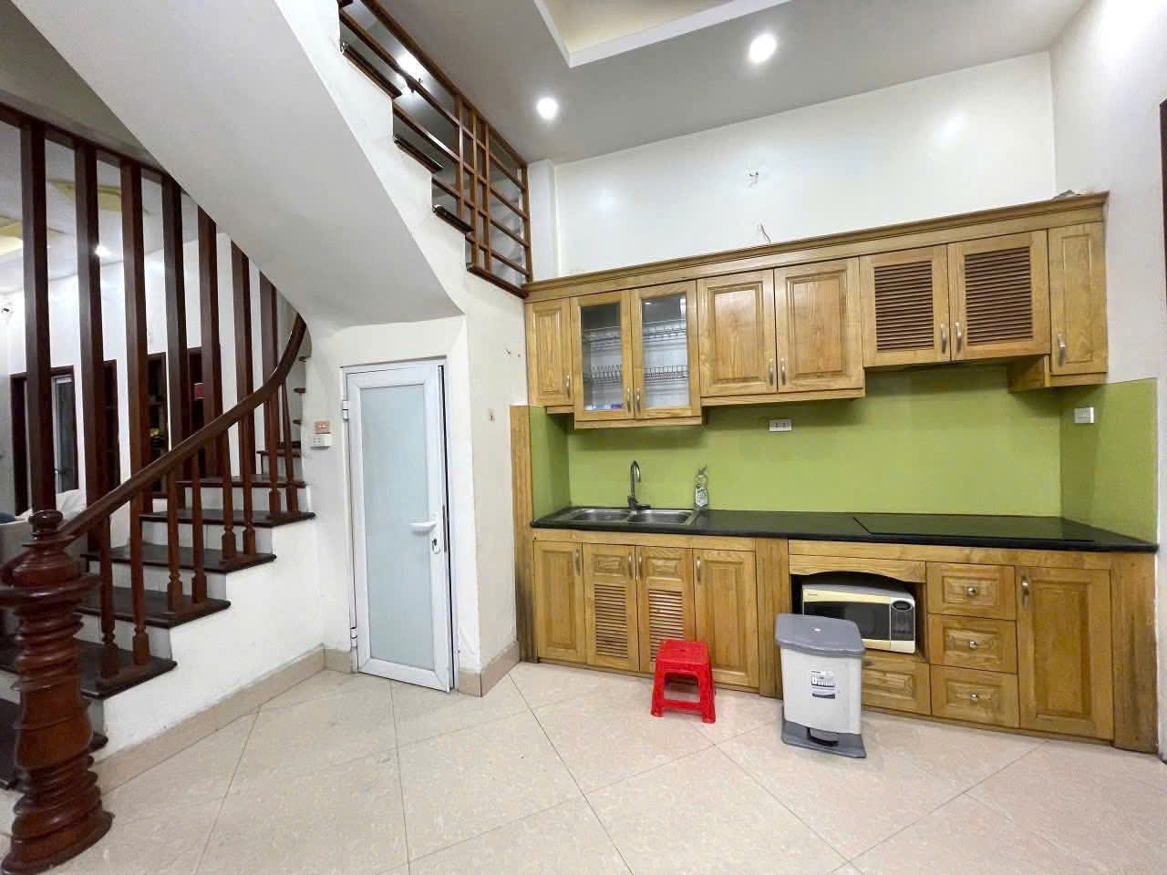 Nhà MỚI ĐẸP Bạch mai - Hai bà Trưng 50m x 5T, 6 ngủ giá 17TR, gần phố, ở nhóm ok - Ảnh 2