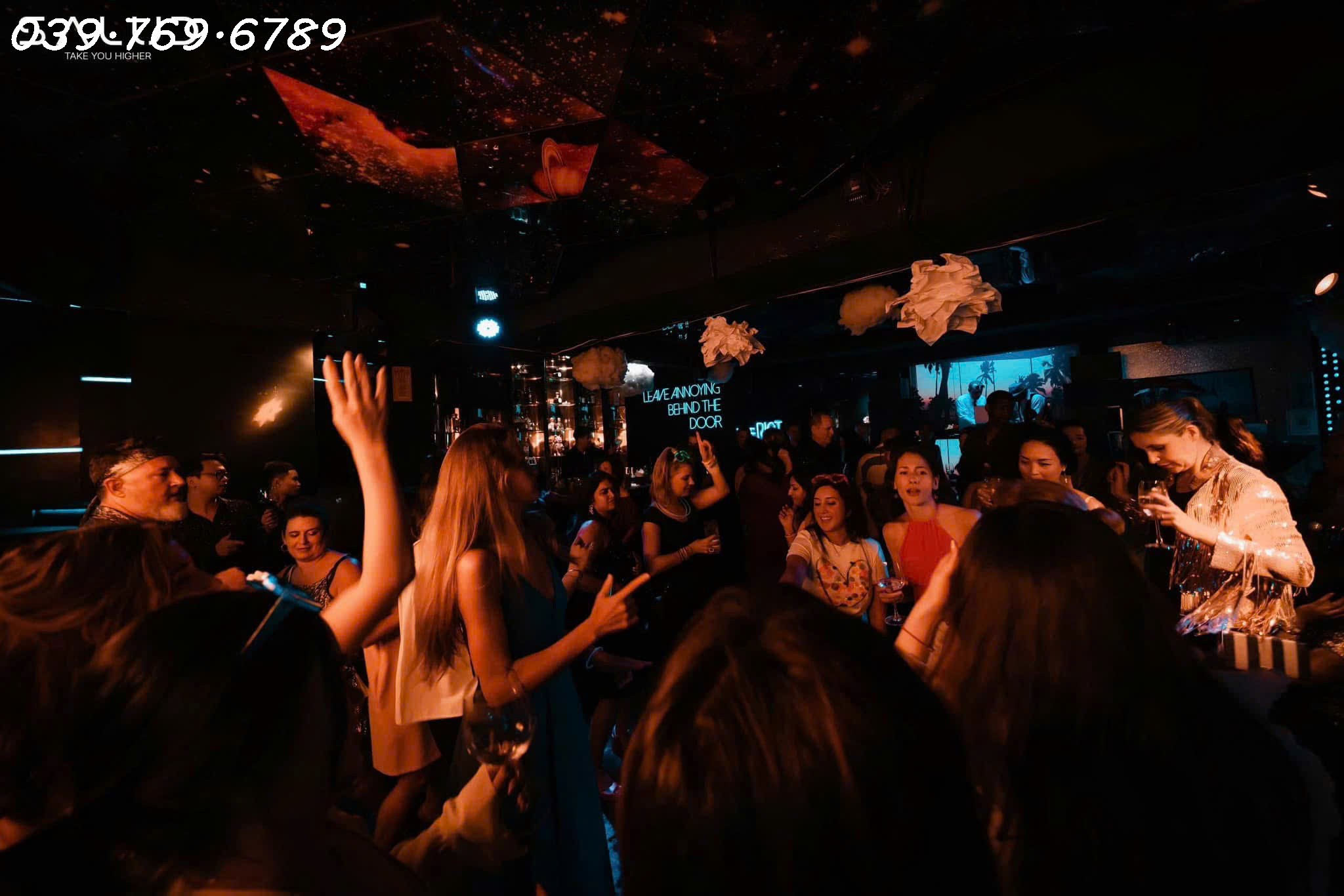 CHO THUÊ LOUNGE FULL ĐỒ HOẶC SANG NHƯỢNG QUÁN RƯỢU VỆ HỒ TÂY, HÀ NỘI - Ảnh 3