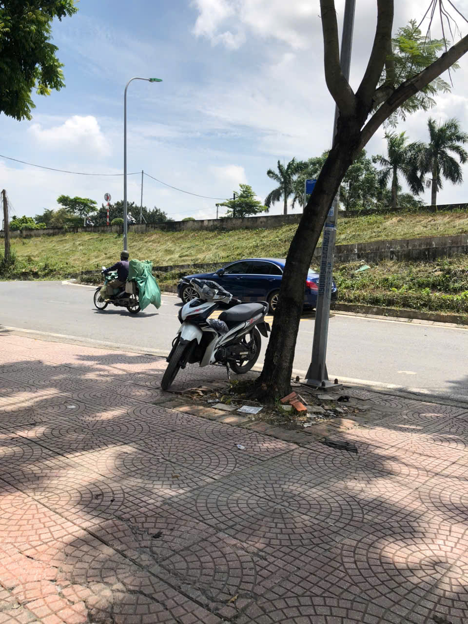Cho thuê tầng hầm và tầng 1, tòa nhà 5 tầng tại số 15 đường Bát Khối, phố Tư Đình, Long Biên, Hà Nội - Ảnh 4