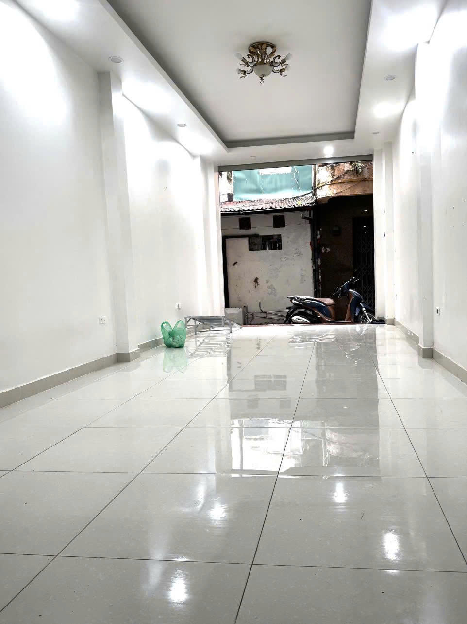 Cho thuê nhà riêng Tôn Đức Thắng quận Đống Đa 40m x 5T giá 16.5TR, ở và kinh doanh - Ảnh chính