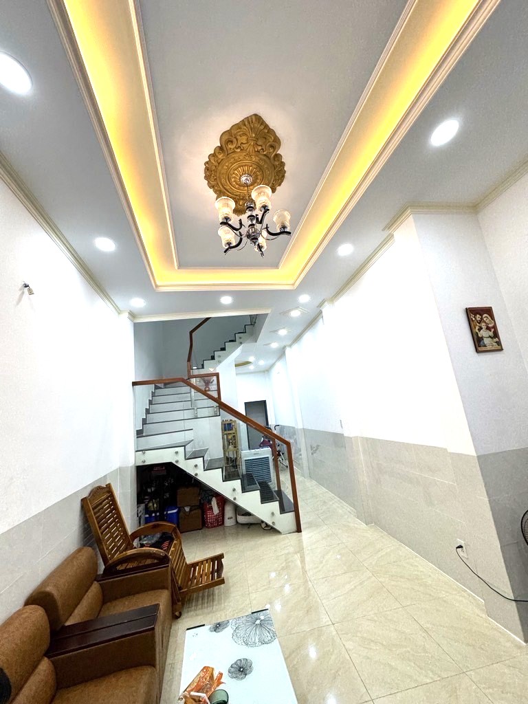 Bán nhà 4 tầng 56m2 Hậu Giang, đẹp lung linh, View kênh Lò Gốm, Him Lam, chỉ hơn 6 tỷ - Ảnh chính