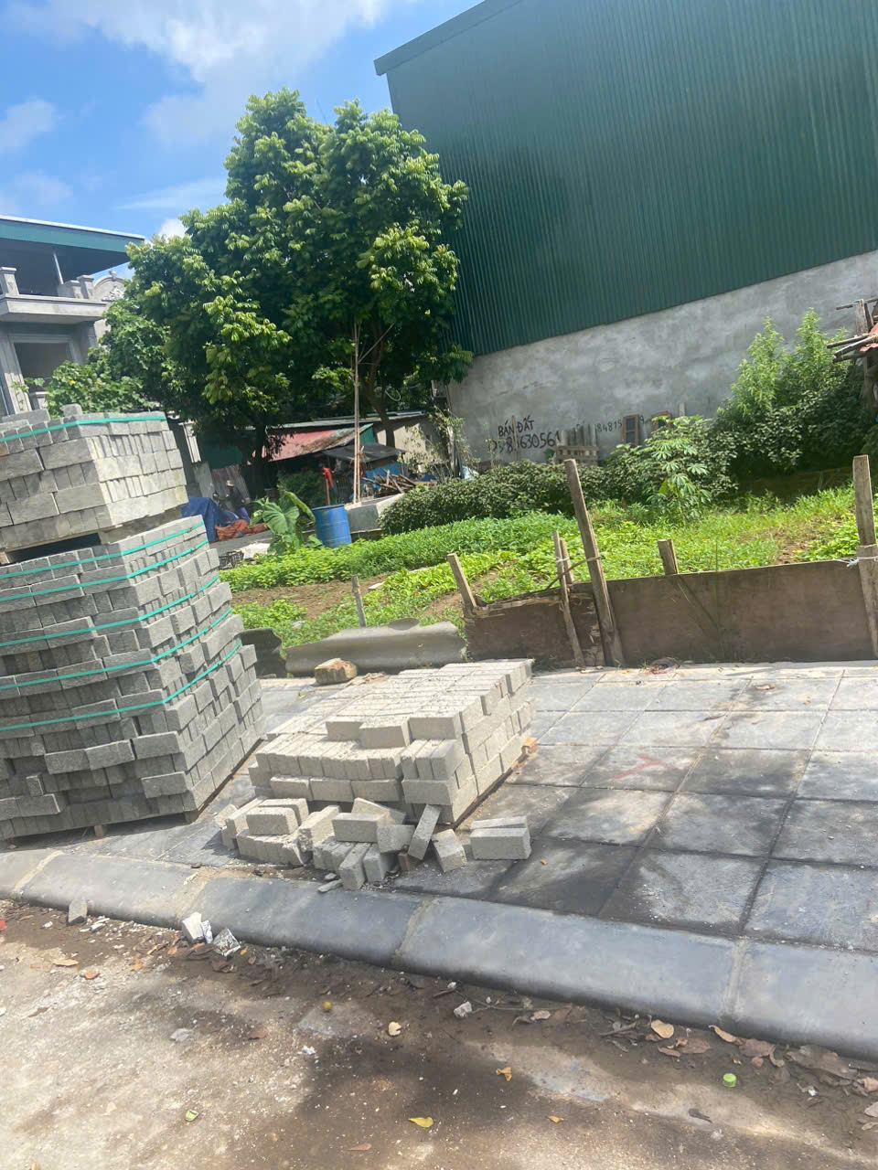 Bán đất Vũ Đức Thận long Biên 2 mặt ngõ - oto tránh - Kinh doanh-  cạnh Big C- 125m nhỉnh 26 tỷ ( - Ảnh chính