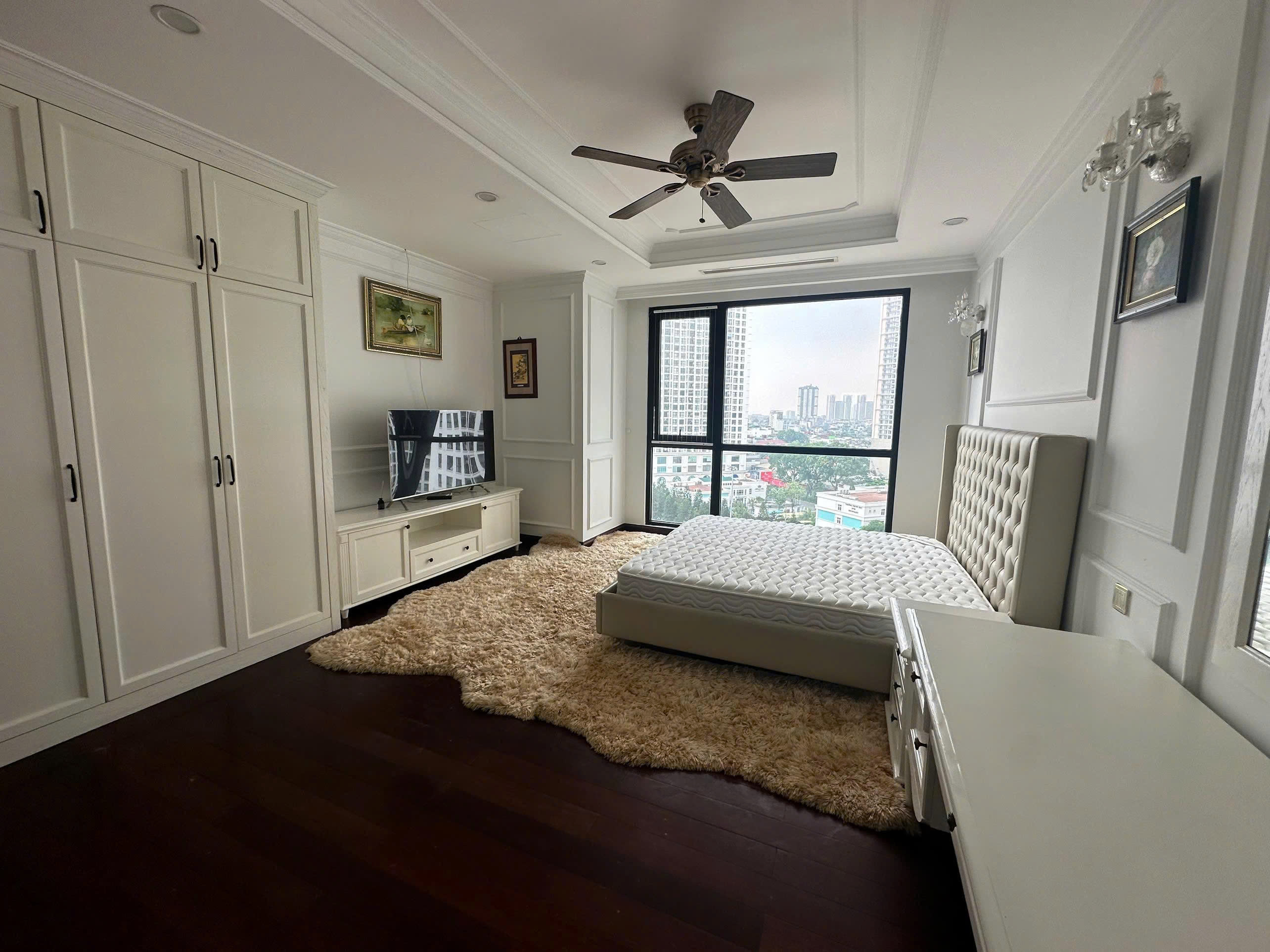 Cho thuê căn 221m2 ại ROYAL CITY , giá  50 triệu / tháng , LH  584146888 khi cần thuê chung cư - Ảnh 4