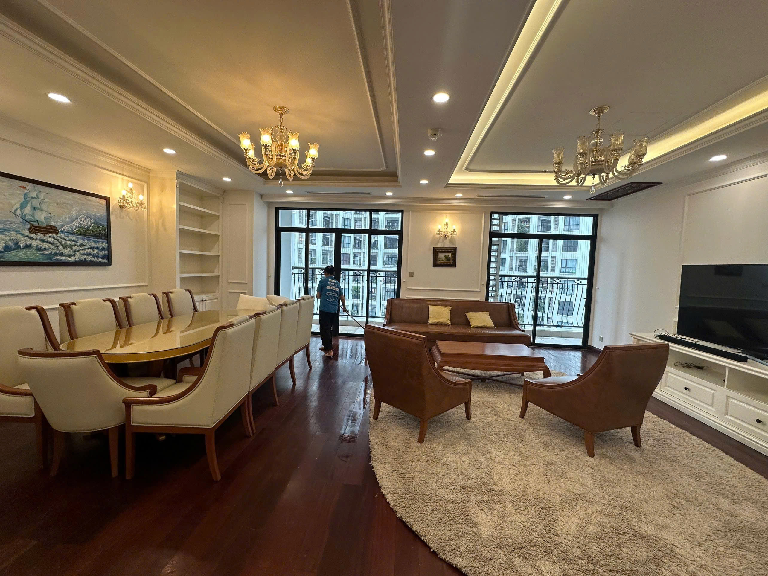 Cho thuê căn 221m2 ại ROYAL CITY , giá  50 triệu / tháng , LH  584146888 khi cần thuê chung cư - Ảnh chính
