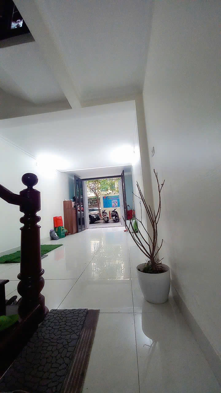 Cho thuê mặt bằng tầng 1 phường Phúc Xá, quận Ba Đình, Hà Nội GIÁ CHỈ 7 TRIỆU - Ảnh 1