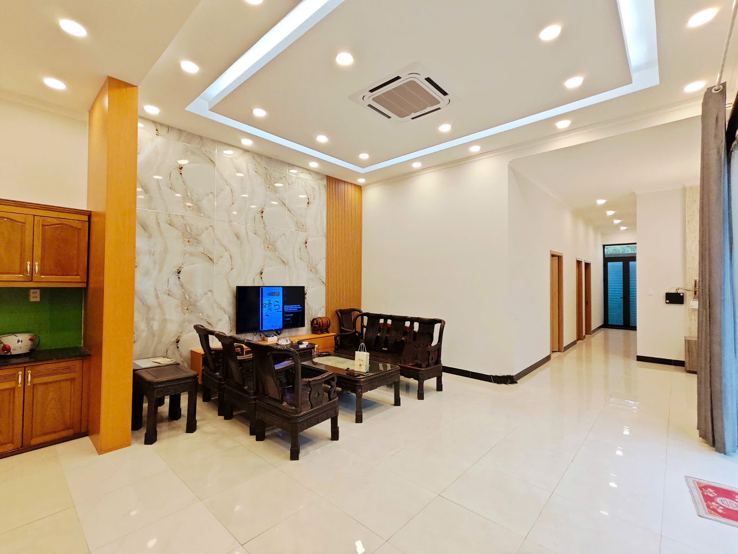 BÁN BIỆT THỰ SÂN VƯỜN 620m², Ở NGAY. SHR, SẴN SÀNG CC. GIẢM SÂU 1.2 TỶ, CHỈ CÒN 3.6 TỶ. - Ảnh 2