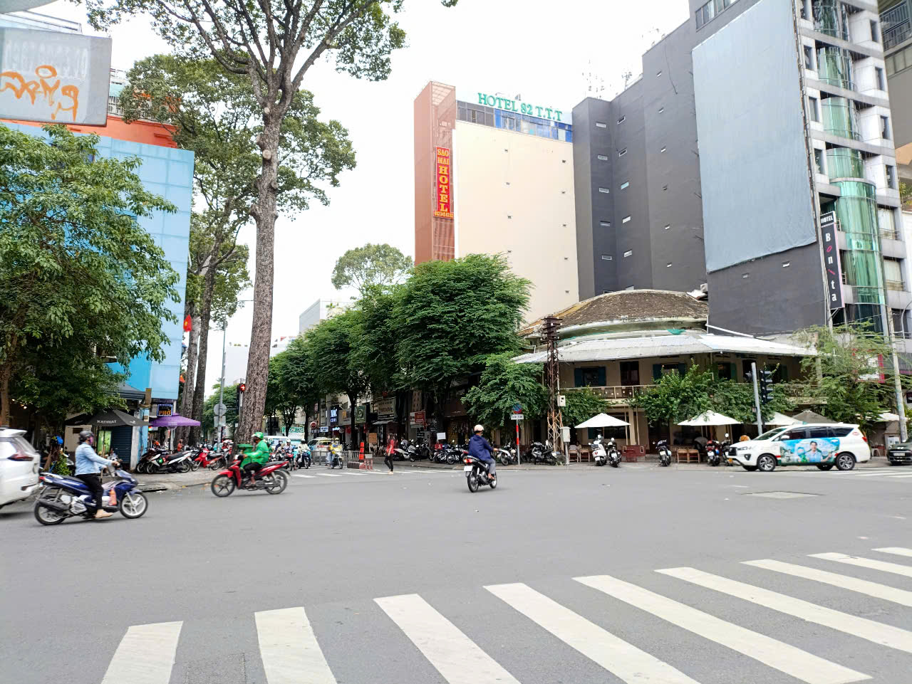 Bán nhà góc 2 mặt tiền 118 Bùi Thị Xuân hợp đồng thuê 4,5 tỷ/năm (còn trống 200m2) - Ảnh chính