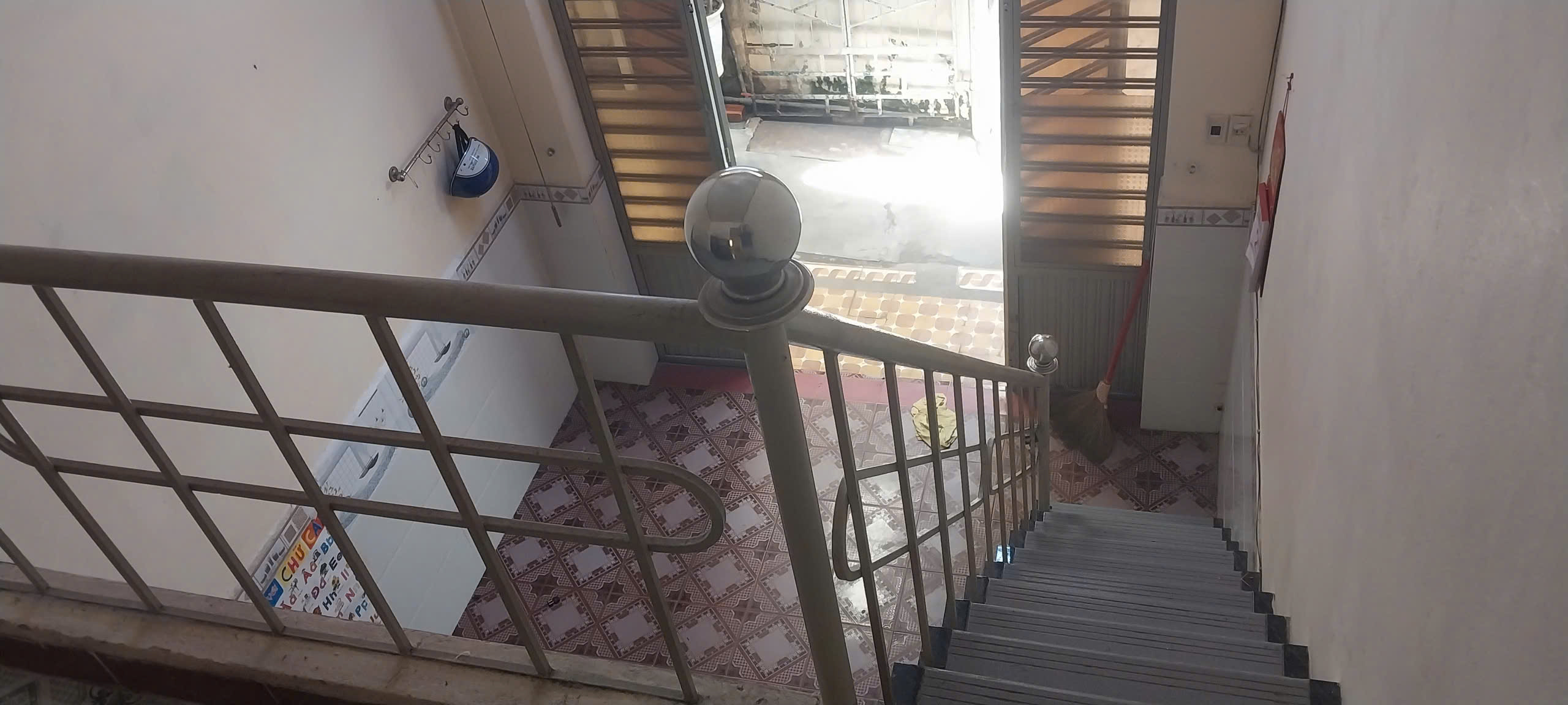 ♣ Nhà kiệt Võ Văn Tần,  Ô tô đậu vài bước, ngay Nguyễn Kim, 32m2, lửng sạch, hơn 2 tỷ - Ảnh 1