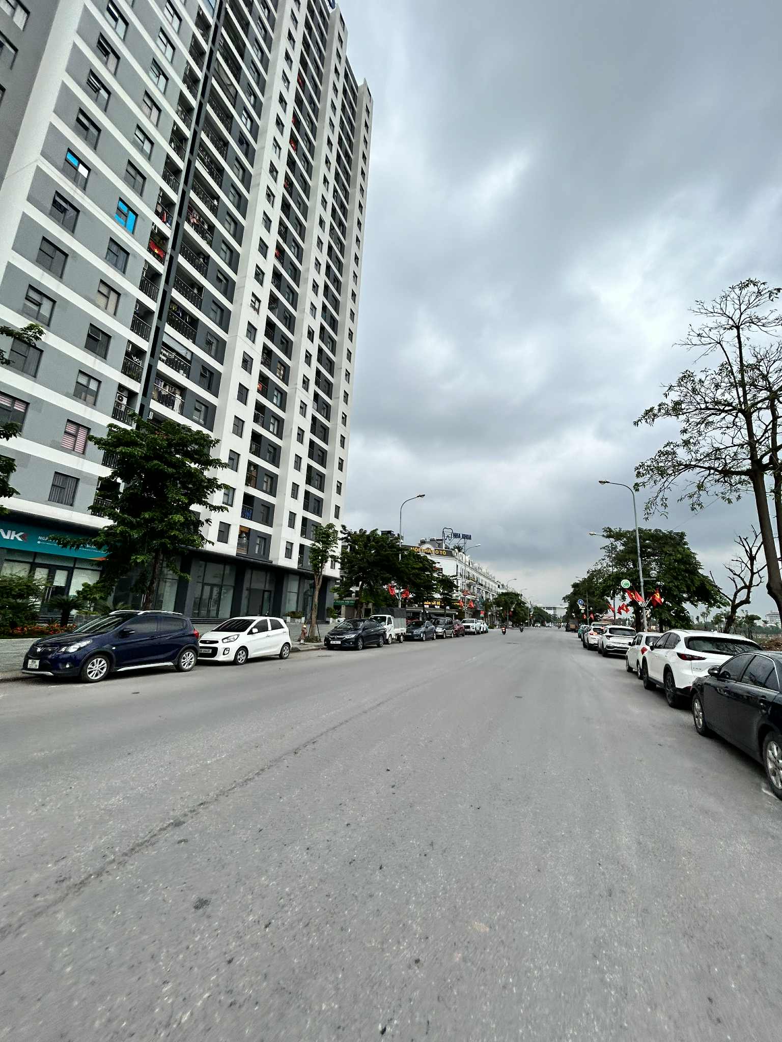 Bán nhanh siêu phẩm nhà mặt phố 3 mặt tiền 6 tầng đường 40m siêu kinh doanh tại Trâu Quỳ/Gia Lâm - Ảnh 3