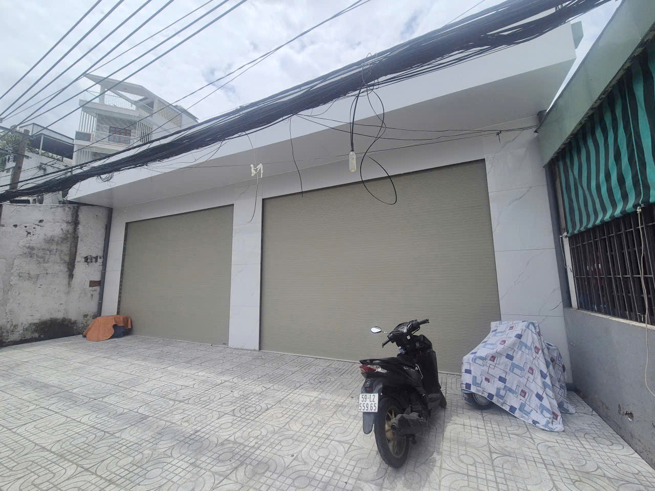 CHO THUÊ NHÀ (12m x 35m) MẶT TIỀN QL50 – VỊ TRÍ VÀNG NGAY TRUNG TÂM Q.8 - Ảnh chính