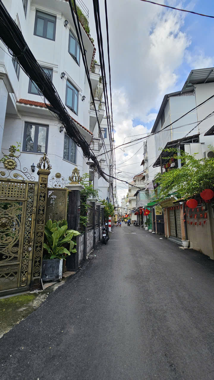Mặt tiền  Nguyễn Cảnh Chân giao Nguyễn Trãi  P. Nguyễn Cư Trinh Q1 <br>HƠN 300 TRIỆU M - Ảnh chính