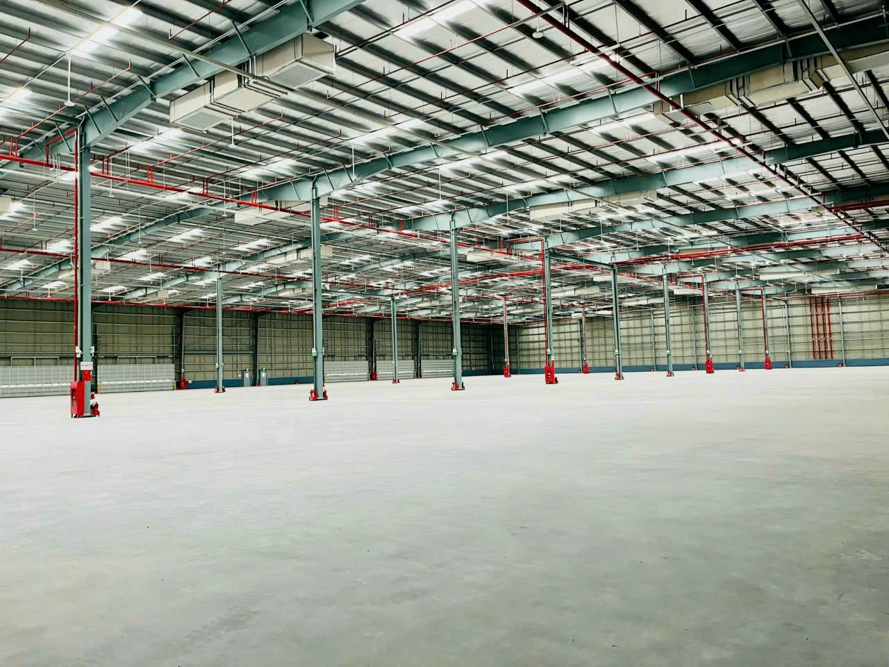 Cho Thuê Nhà Xưởng 13.000m² Tại Cẩm Giàng, Hải Dương pccc tự động - Ảnh chính