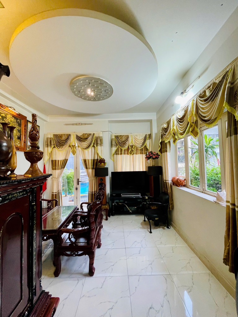 ĐẦU TƯ NGAY – LÔ GÓC GIÁP QUẬN 1 – NHÀ ĐÚC 3 LẦU – KINH DOANH ĐỈNH - Ảnh 2