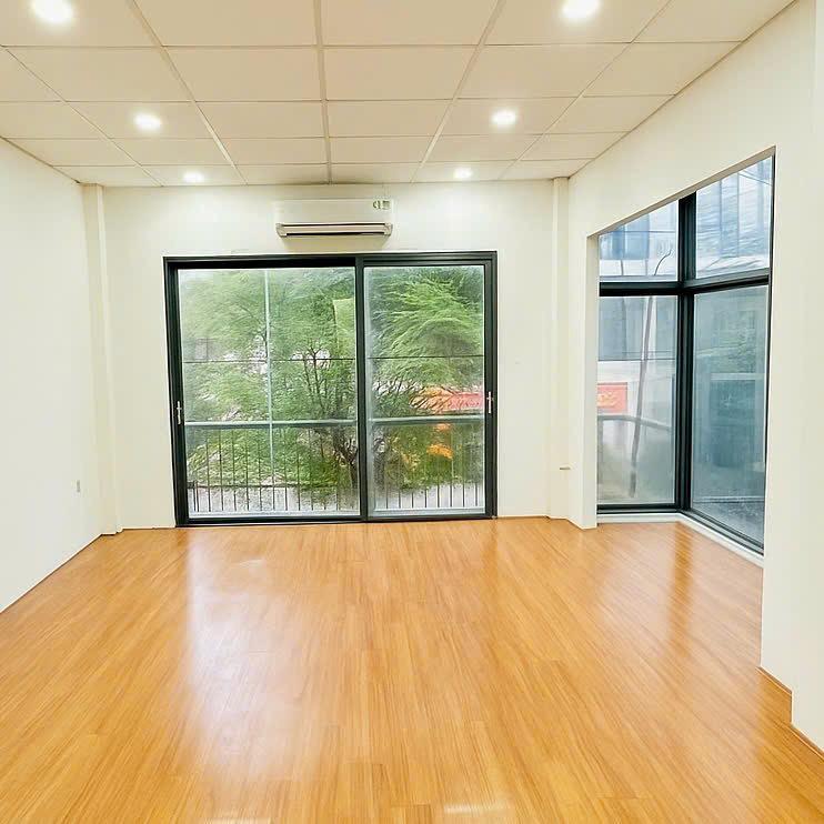 8 Tỷ nhỉnh: MẶT TIỀN Quận 10 cư xá Đồng Tiến, căn góc 2 mặt tiền 3 tầng, thu nhập 1Ty3. 0933910039 - Ảnh 3