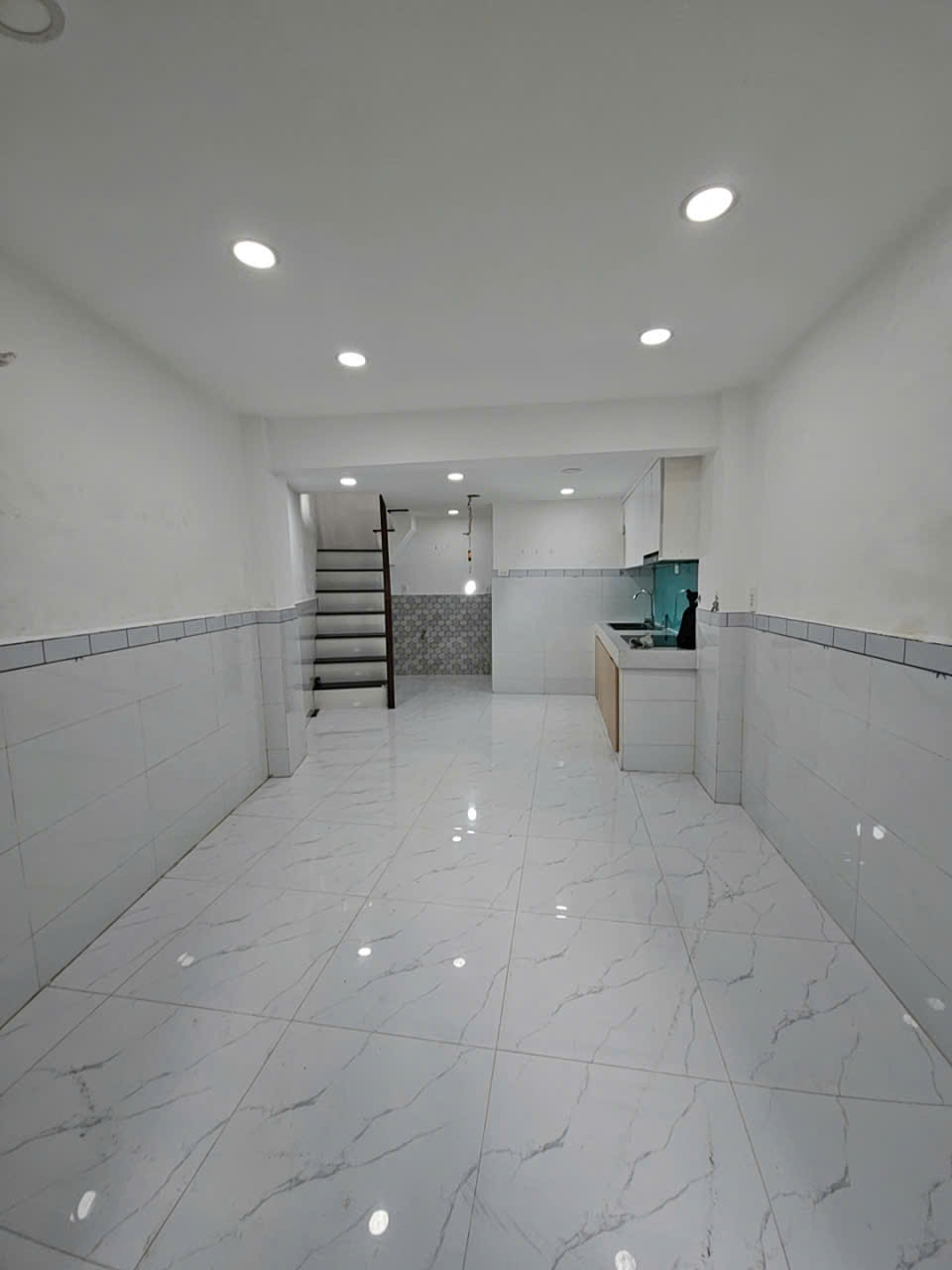 Sát mặt tiền Vĩnh hội Khánh Hội Q4 <br>NHÀ MỚI<br>CHỈ 3 TỶ - Ảnh 2