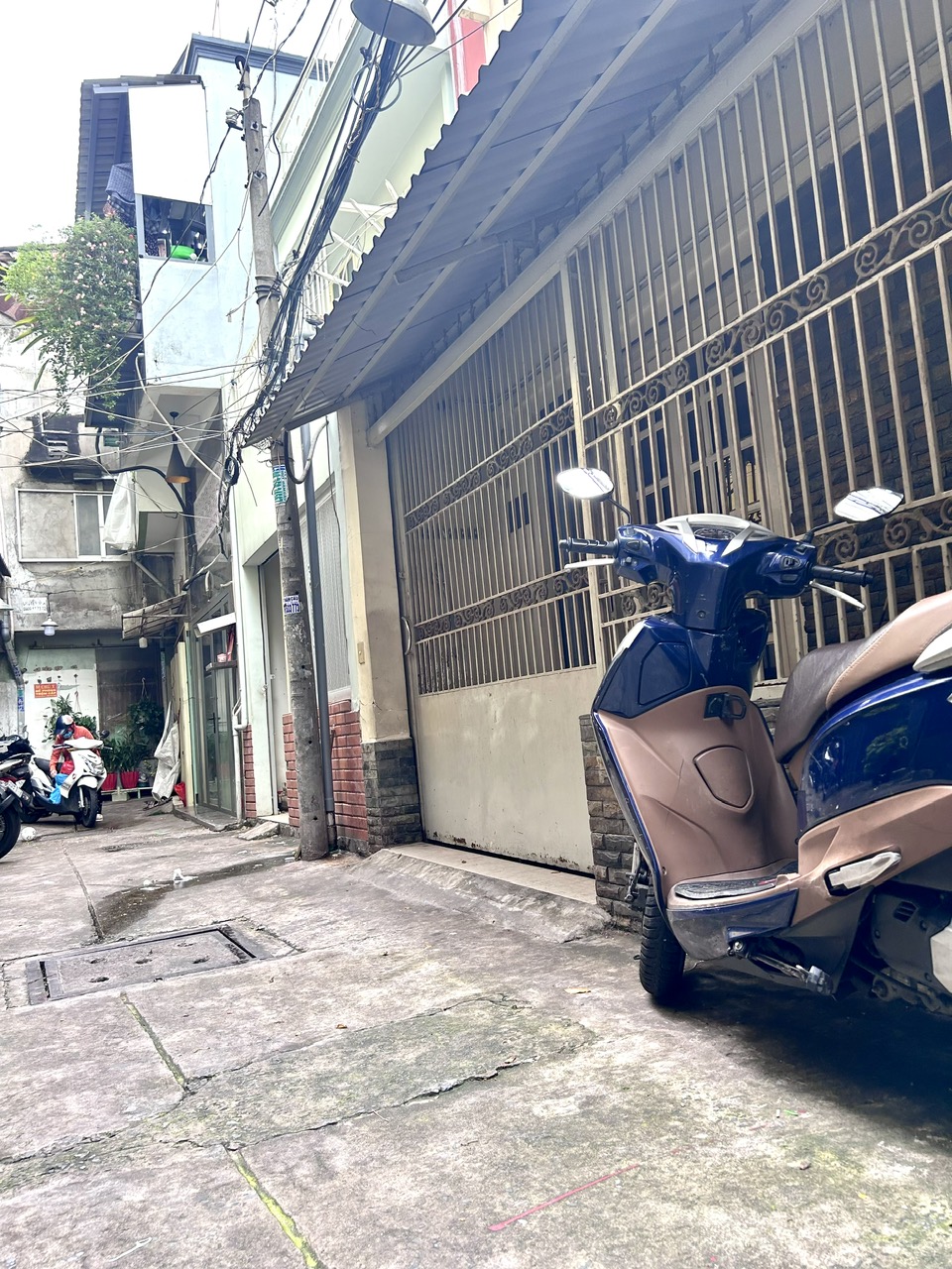 BÁN NHÀ ĐƯỜNG HOÀNG DIỆU KẾ BÊN CÓ CÔNG VIÊN THOÁNG MÁT- GẦN TRƯỜNG ĐẠI HỌC LUẬT NGUYỄN TẤT THÀNH- - Ảnh 1