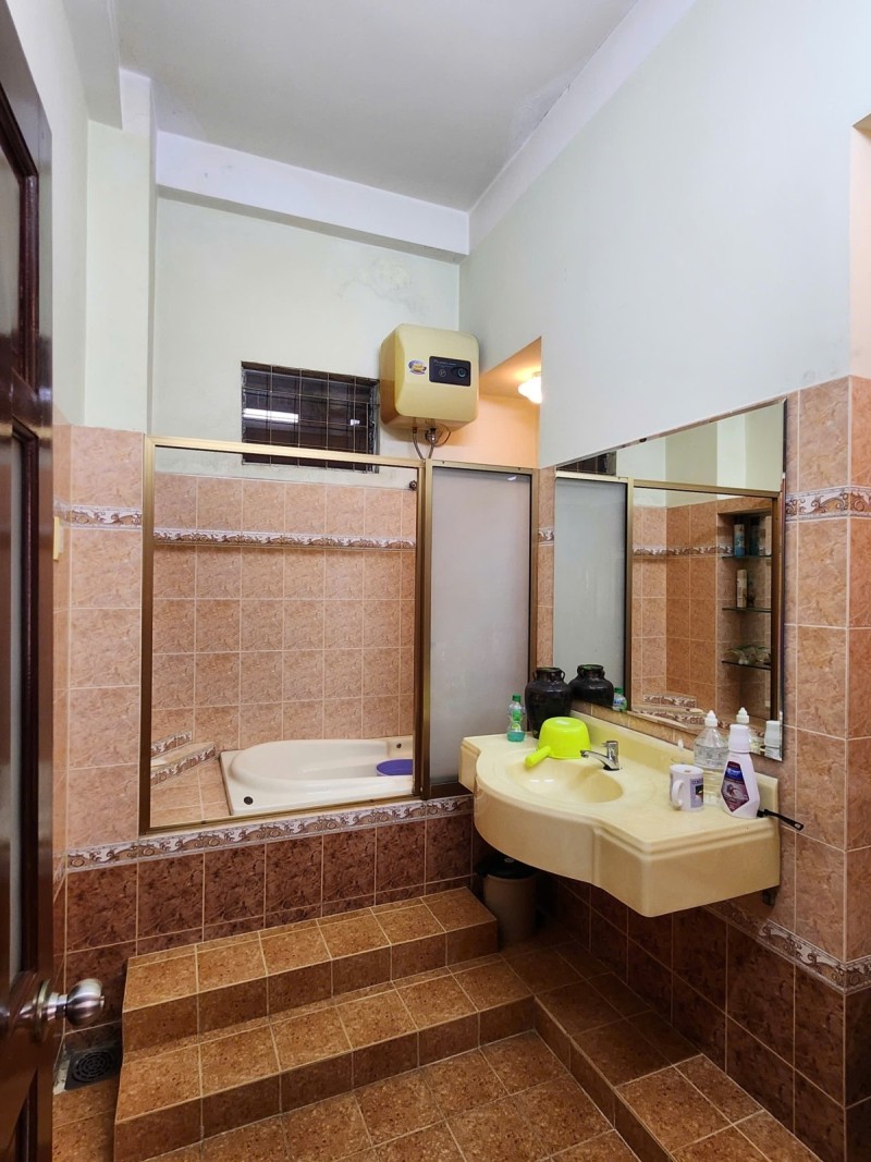 Bán nhà Đường Lũy Bán Bích - 85m2 (4.5 x 18.5)m - 4 Tầng - Hẻm xe tải 8m - Ảnh 3