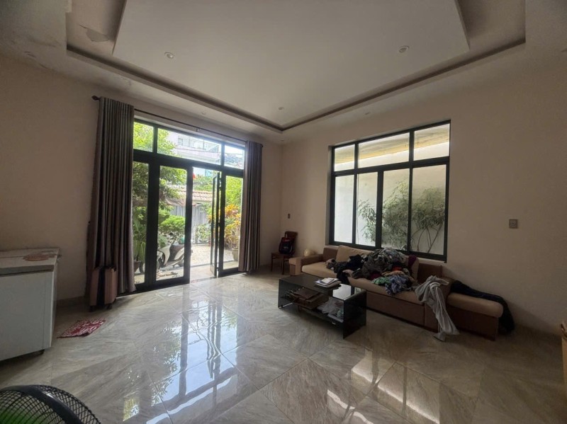 # Nhà Sân Vườn, MT đường 5.5m, gần Chợ Hoà Cường, 175m2, ngang 7m, ~63tr/m2 - Ảnh 2