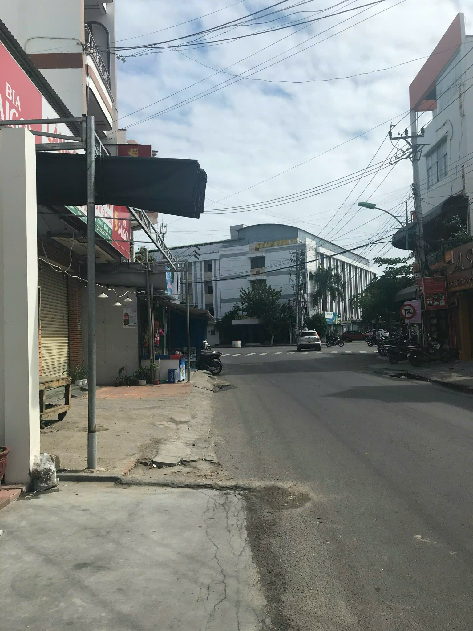 Nhà mặt tiền đường Nguyễn Bỉnh Khiêm Diện tích : 86.3m2 22 tỷ ( thương lượng ) lh Trang - Ảnh chính