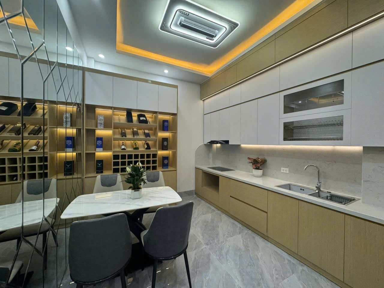 HOA HẬU THANH XUÂN - GARA 7 CHỖ - 10 MÉT RA HỒ - FULL NỘI THẤT VIP - Ảnh 2